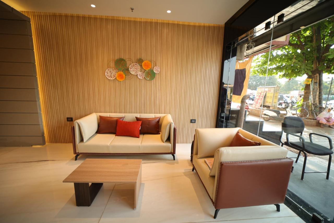 Hotel Marigold ブバネーシュワル エクステリア 写真